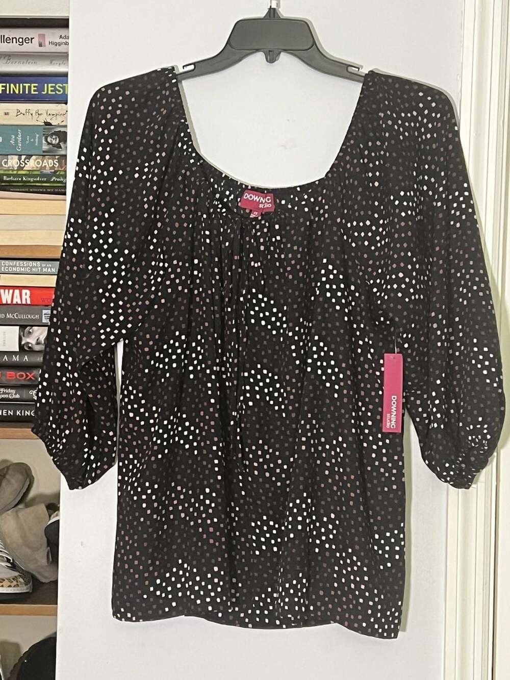 NWT Downing Studio Plus Size 2X Black Top with White & Pink Geometric Dot Print